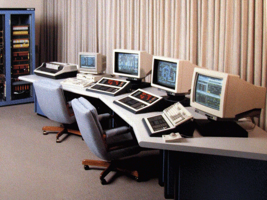 RMV9000 Desktop Operator Stations